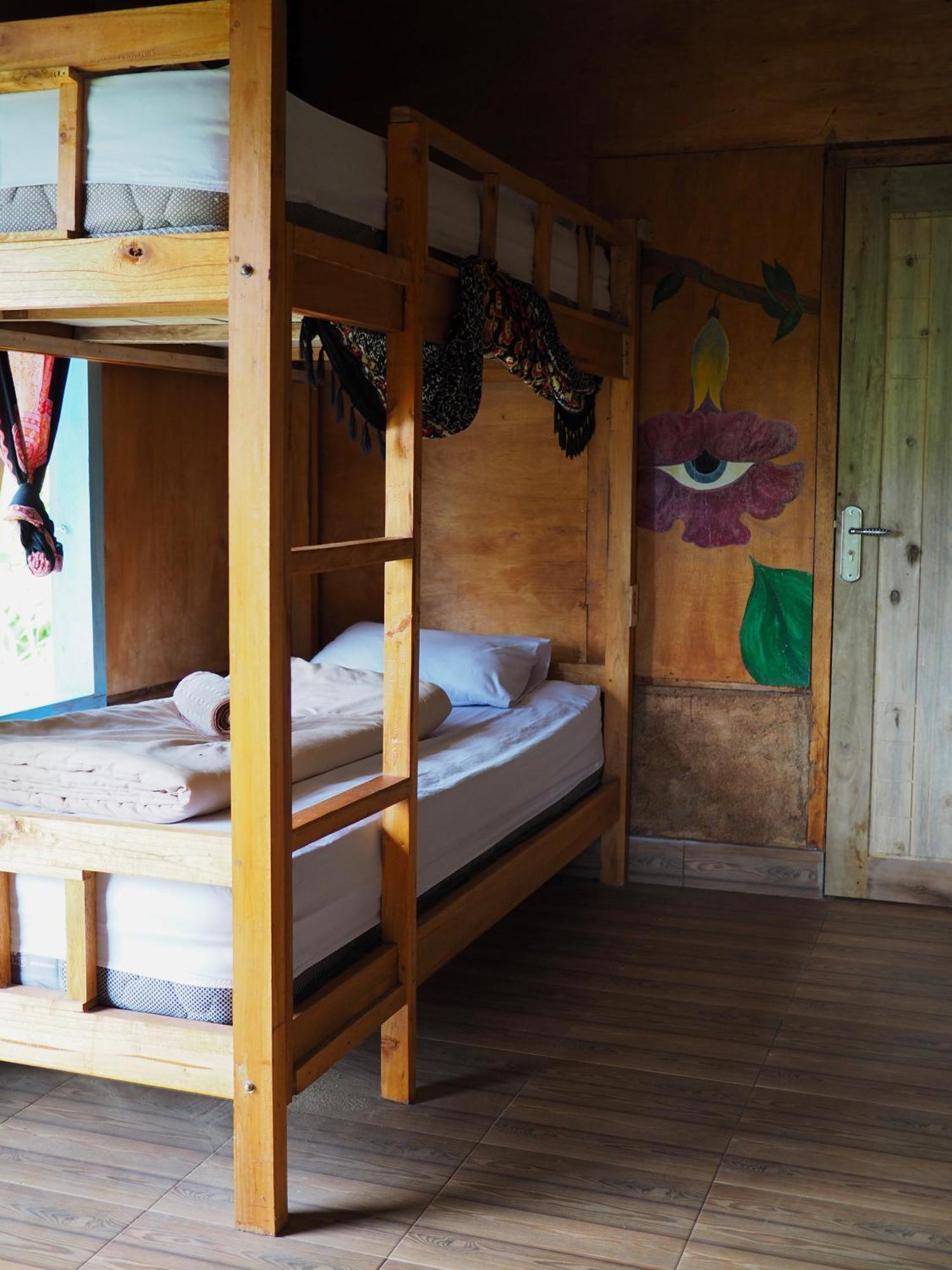Tetebatu Hostel Room photo